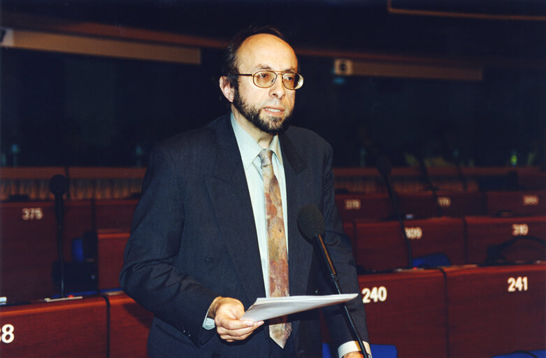 Portrait of Jean QUERBES in the hemicycle