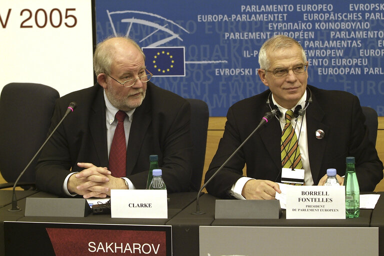 Press conference following the vote on Press Freedom.