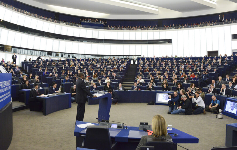 Valokuva 7: Sakharov Prize 2014 award ceremony in plenary presided by EP President