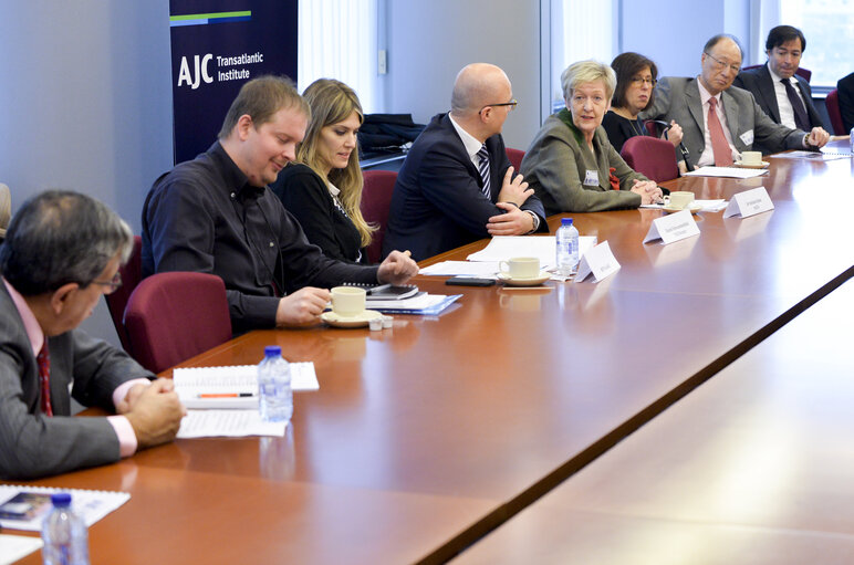 Fotografija 12: AJC Transatlantic Institute Expert panel discussion:  NATO strategic environment following the Wales Summit. Challenges  that lie ahead: from dealing with the crisis in Ukraine to addressing the security risks posed by ISIS