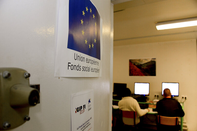 Fotografie 3: Strasbourg detention centre. Learning training classes for inmates.