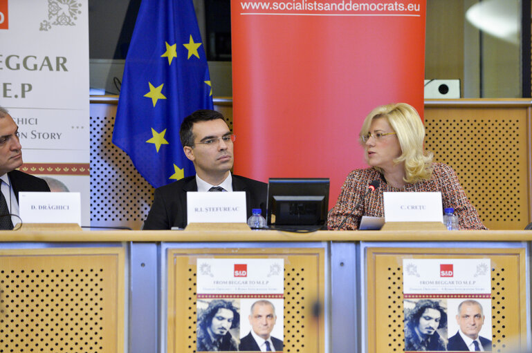 Photo 17 : Meeting:  From Beggar to MEP a Roma Integration Story