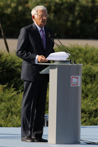 Poland marks the 70th anniversary of the outbreak of World War II by holding a ceremony