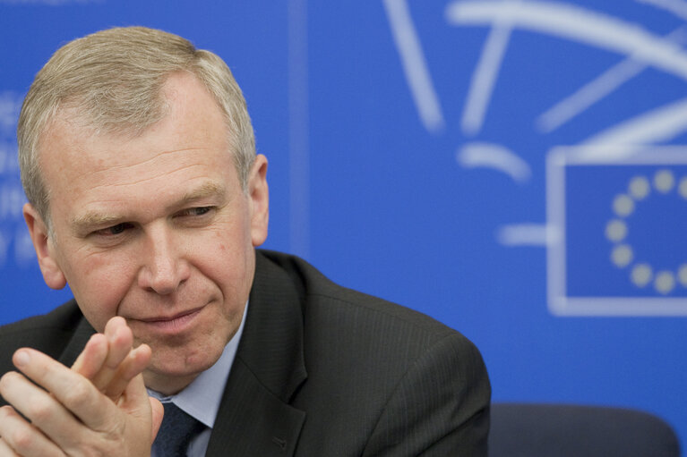 Fotografie 12: President of the European Council Yves Leterme during press conference at the european parliement in Strasbourg the 7/07/2010