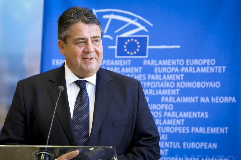 Fotografie 22: EP President meets with German MEPs and vice chancellor of Germany