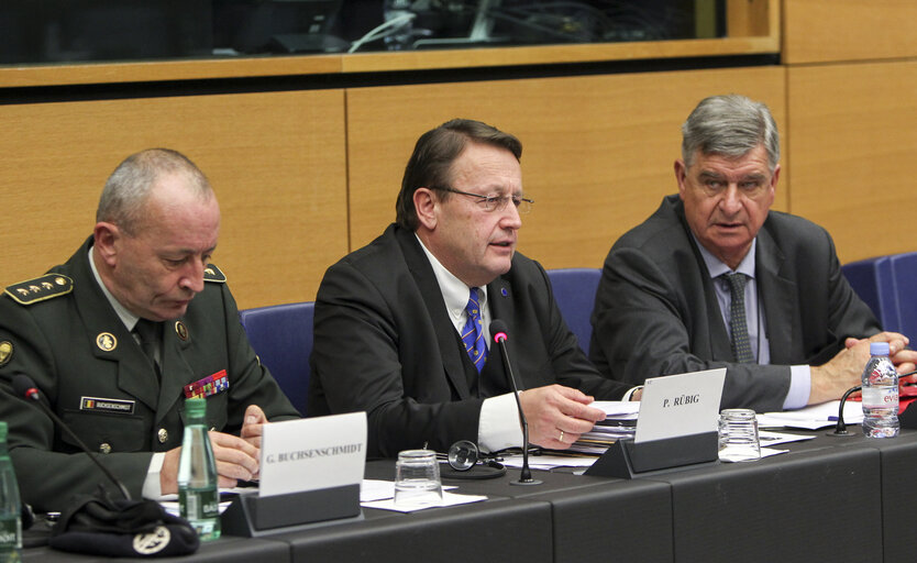 Foto 9: Paneuropean Working Group of the European People's Party - Lecture on the topic of 'Eurocorps, an instrument of peace ‚Äì at the service of EU, NATO and United Nations'