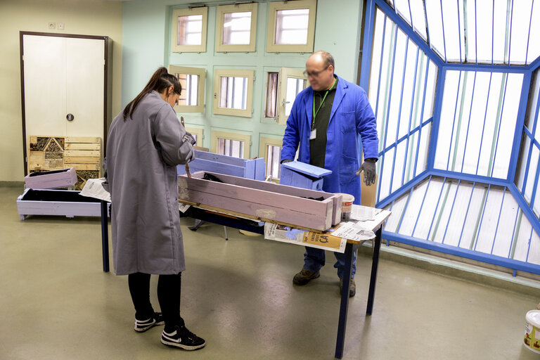 Fotografie 10: Strasbourg detention centre. Professional training for inmates.