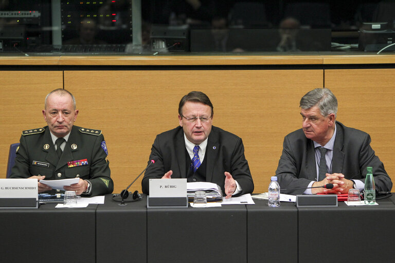 Foto 10: Paneuropean Working Group of the European People's Party - Lecture on the topic of 'Eurocorps, an instrument of peace ‚Äì at the service of EU, NATO and United Nations'