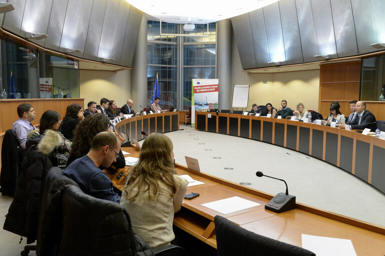 Photo 9 : Forum from Young Leaders from the Middle East and the EU. The UN recognition track, sanctions or coping with a one state reality ?