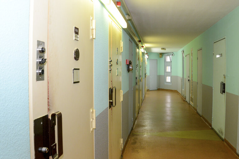 Fotogrāfija 40: Strasbourg detention centre. Jailhouse corridors