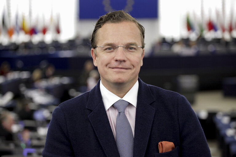 Fotografie 10: Georg MAYER and MEPs in Plenary Chamber in Strasbourg