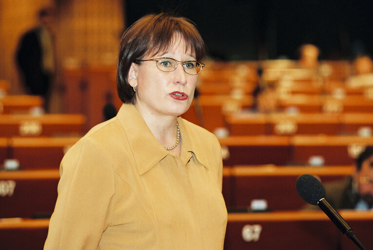 Foto 7: MEP Riitta MYLLER speaks in plenary session in Strasbourg