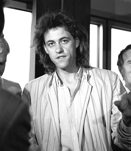 Fotó 1: The Irish singer and political activist Bob GELDOF at the European Parliament of Strasbourg on the 23rd October 1985.  He was aiming to convince the Parliament's members to restore a cut made in the Common Market food aid programme.