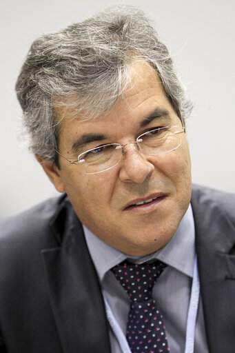 Fotografia 35: Senator Jorge Viana (member of the CRE) is seen during  meeting  European Parliament Delegation with Parliamentarians of Brazil during the United Nations Climate Change conference in Doha, Qatar, Tuesday, Dec.4, 2012.