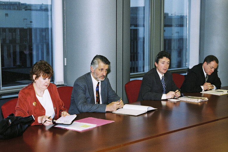 Photo 14 : Meeting with British MEPs in Brussels