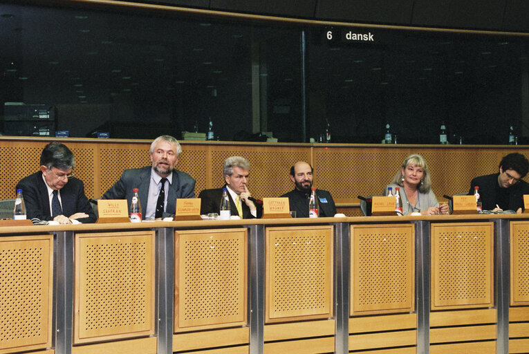 Photo 12: German multimedia director and publicist Gottfried WAGNER presents his book entitled L'heritage Wagner - Une autobiographie in Brussels