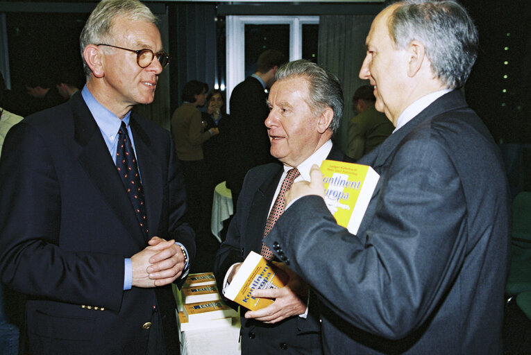 Fotografija 12: Presentation of the book entitled Kontinent Europa - Kern, Ubergange, Grenzen