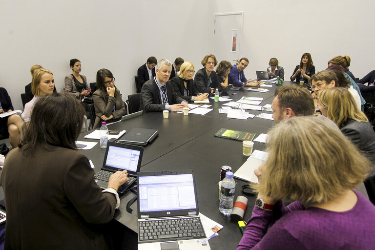 Fotó 1: Matthias Groote European Parliament Head of Delegation in a meeting of European Parliament Delegation with NGOs during the United Nations Climate Change conference in Doha, Qatar, Tuesday, Dec.4, 2012.