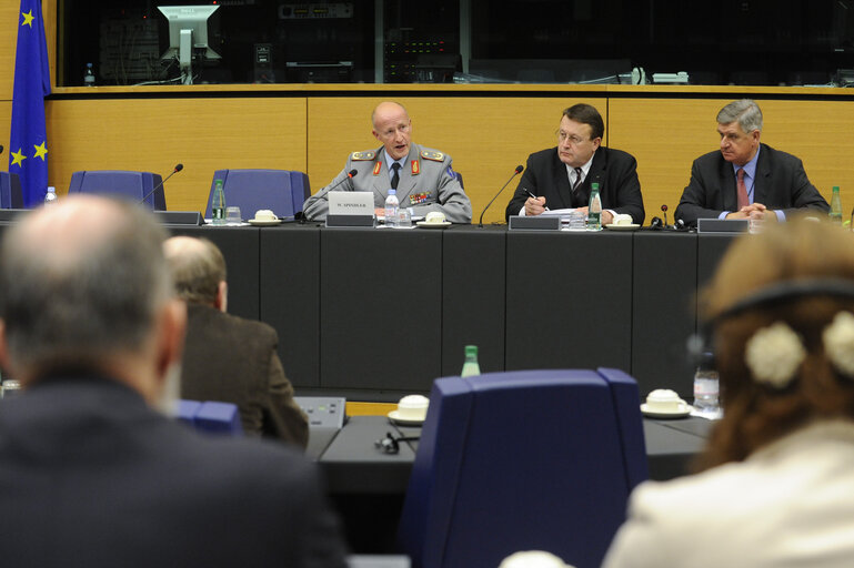 Photo 4: Eurocorps - 50 yeras after the Elysee  Major general Walter SPINDLER and   Paul RUBIG