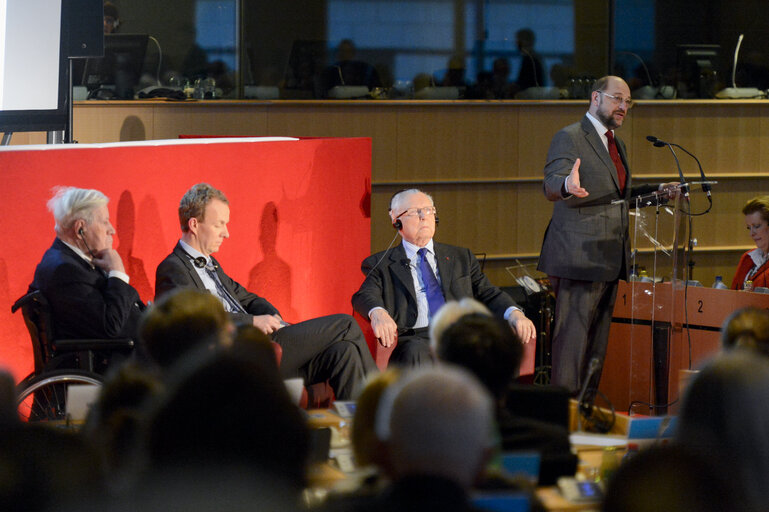 Debate with EP President, former president of the European commission and former German Chancellor in the framework of the European book prize event.