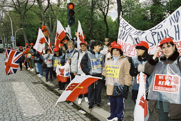 Demonstration outside the EP in Strasbourg for the recognition of the Gibraltar status