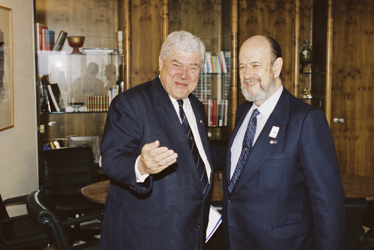 Fotografija 5: EP President meets with MEP James L. JANSSEN van RAAY in Strasbourg