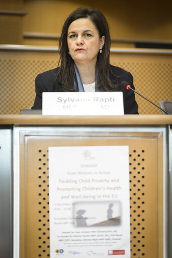 Photo 4: Tackling child poverty and promoting children's health and and wellbeing in the EU