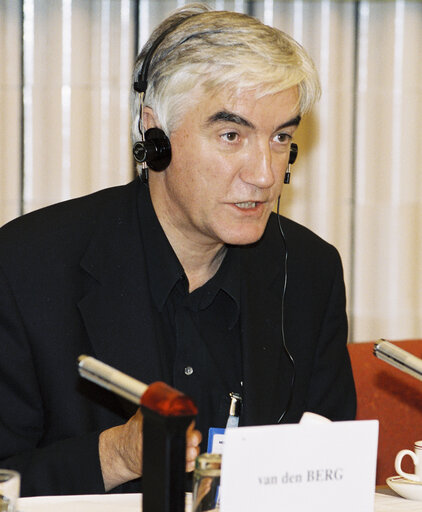 Zdjęcie 32: The MEPMargrietus van den BERG during a meeting in Strasbourg in October 1999.