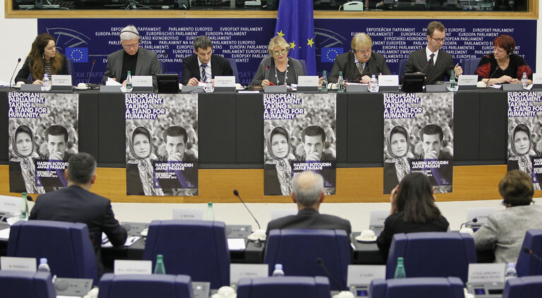 Fotografia 15: Joint meeting of the committee on foreign affairs, the committee on development and subcommittee on human rights, in association with the delegation for relations with Iran.  Exchange of views with the representatives of 2012 Sakharov prize laureates