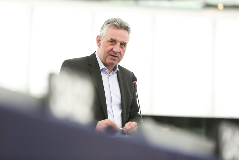 Fotografija 12: Plenary session - Week 06  2018 in Strasbourg - Explanations of votes