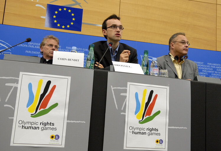 Fotagrafa 3: Press conference on Olympic rights for Human Games in relation to the upcoming Olympic Games in China.