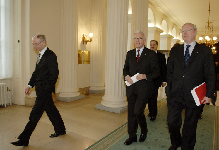 Foto 8: Official visit of the President of the EP to Belgium. Visit of the Belgian Parliament.