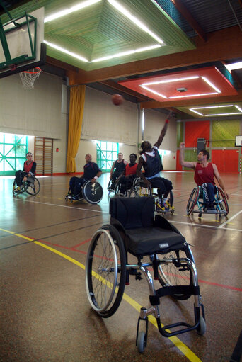 Fotogrāfija 1: Sports for wheelchair users.