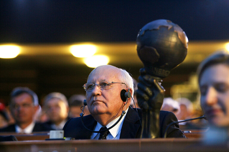 Valokuva 11: Visit of former President of the Soviet Union Mikhail Gorbatchev to the European Parliament in Brussels