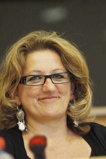 Fotografija 3: Marie Anne ISLER BEGUIN in a meeting at the EP in Brussels