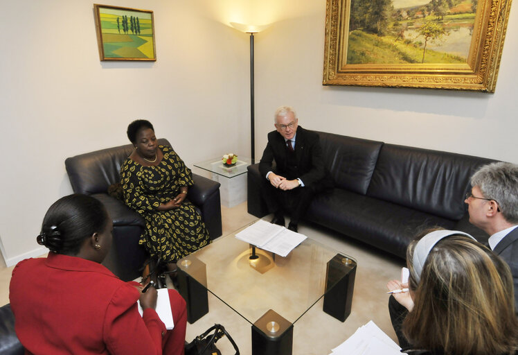 Foto 4: EP President meets with the President of the Pan-African Parliament.