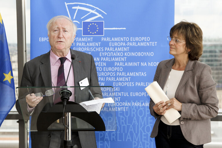 Photo 6 : Award Ceremony European Historical Book Prize