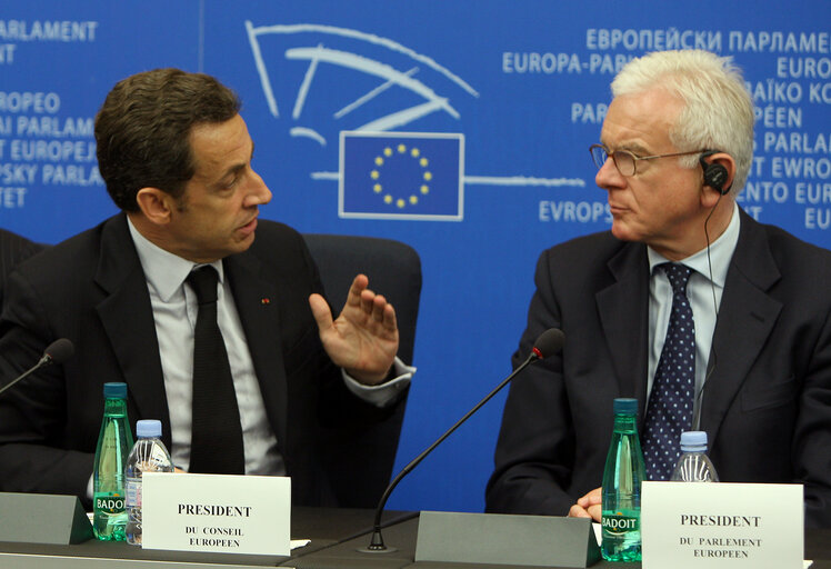 Press conference following the visit of the President of France to the EP.