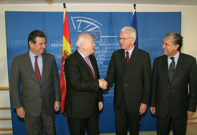 Fotografie 6: EP President meets with Miguel Angel MORATINOS, Spanish Minister for Foreign Affairs, in Brussels