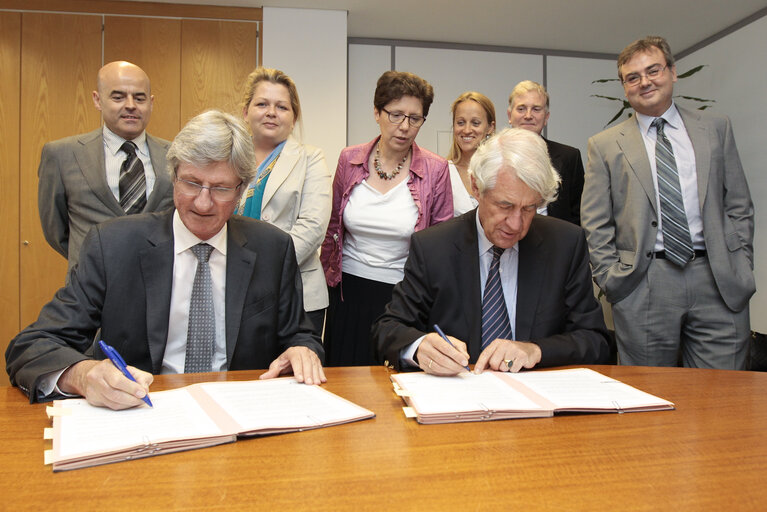 Suriet 4: European Data Protection Supervisor and Internal Audit Service signs the memorandum