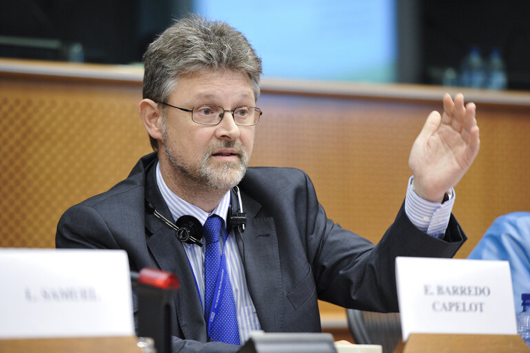 Fotografie 14: Hearing EPP - Prevention of age related diseases of women