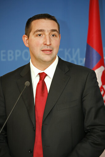 Photo 8 : Press conference following the EP President's meeting with the acting Speaker of the Serbian Parliament.