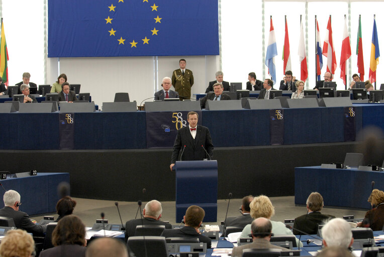 Fotografie 2: Formal sitting of the EP in Strasbourg during the visit of the President of the Republic of Estonia.