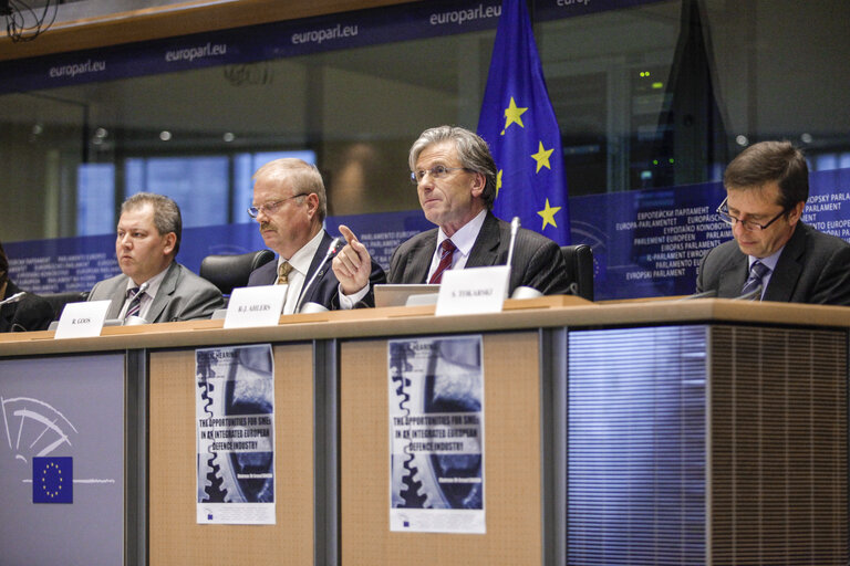 Fotografie 8: SEDE Hearing:  Opportunities for SMEs in an integrated European defence industry strategy