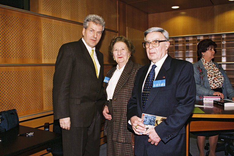 Photo 10: German multimedia director and publicist Gottfried WAGNER presents his book entitled L'heritage Wagner - Une autobiographie in Brussels