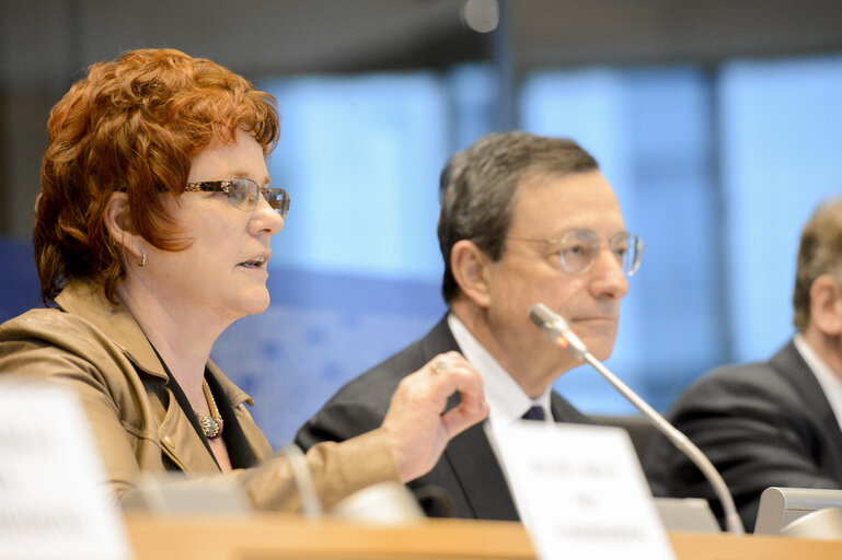 Valokuva 13: ECON - Monetary dialogue with the President of the european Central Bank