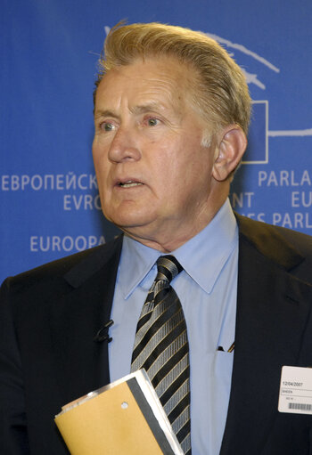 Foto 2: Press conference of Martin SHEEN ahead of the Energy Globe Award ceremony in Brussels