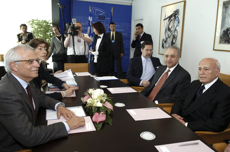 Fotogrāfija 9: EP President meets with President of Greece, in Strasbourg