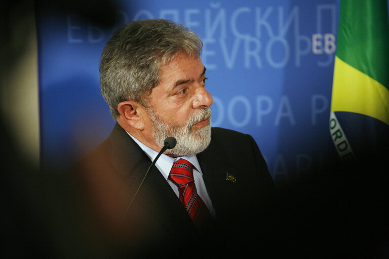 Photo 9: Press conference following the EP President's meeting with the President of Brazil.