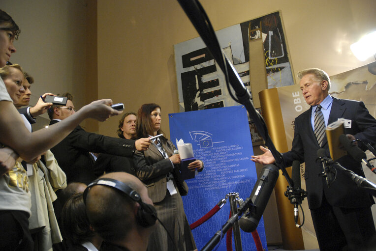 Fotó 4: Press conference of Martin SHEEN ahead of the Energy Globe Award ceremony in Brussels